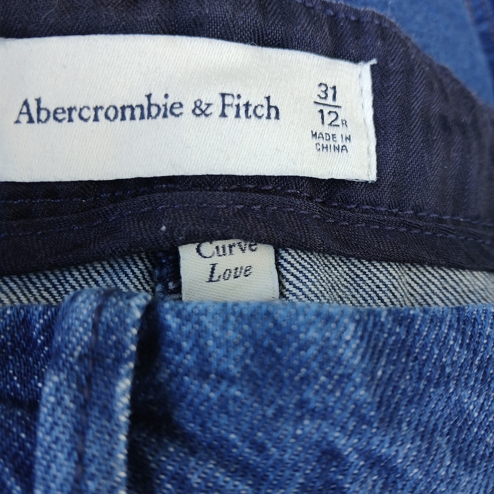 Abercrombie & Fitch Sloane Highrise Tailored Pleated Jeans - Picture 8 of 9